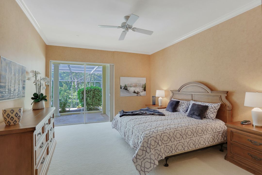 8153 Via Vecchia, Naples, FL 34108