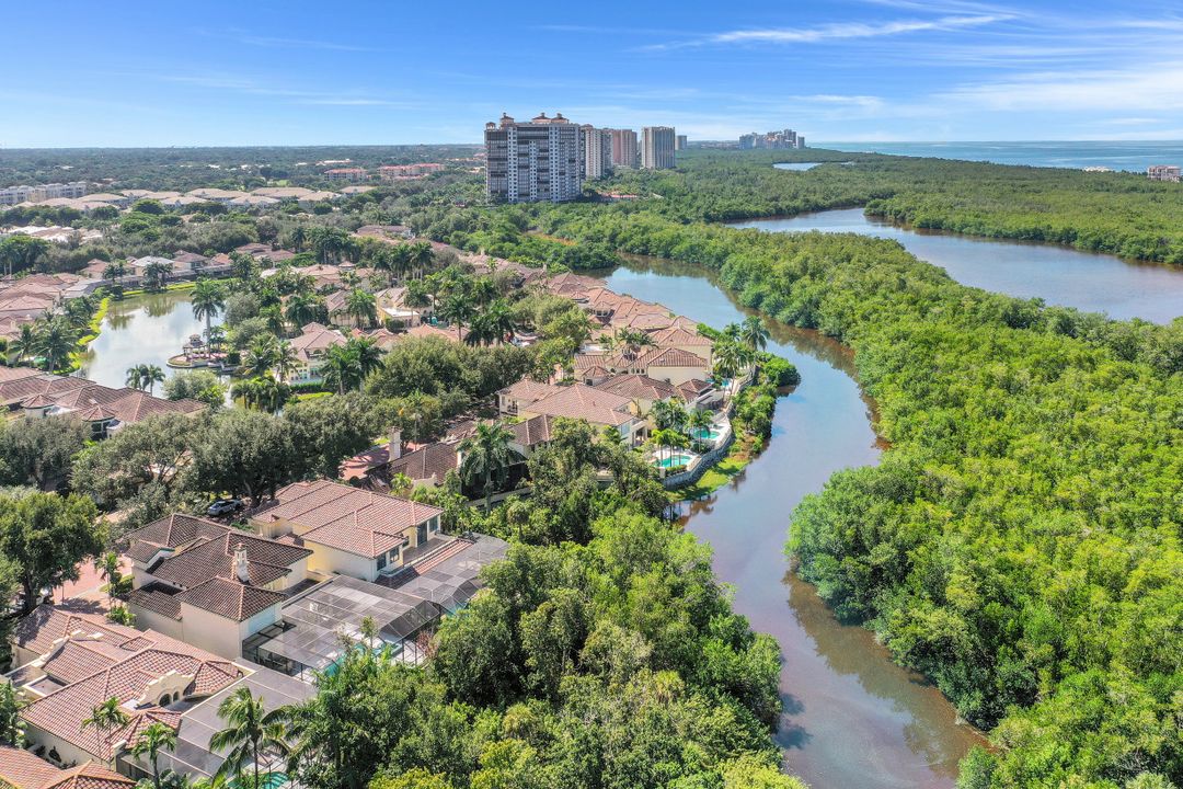 8153 Via Vecchia, Naples, FL 34108