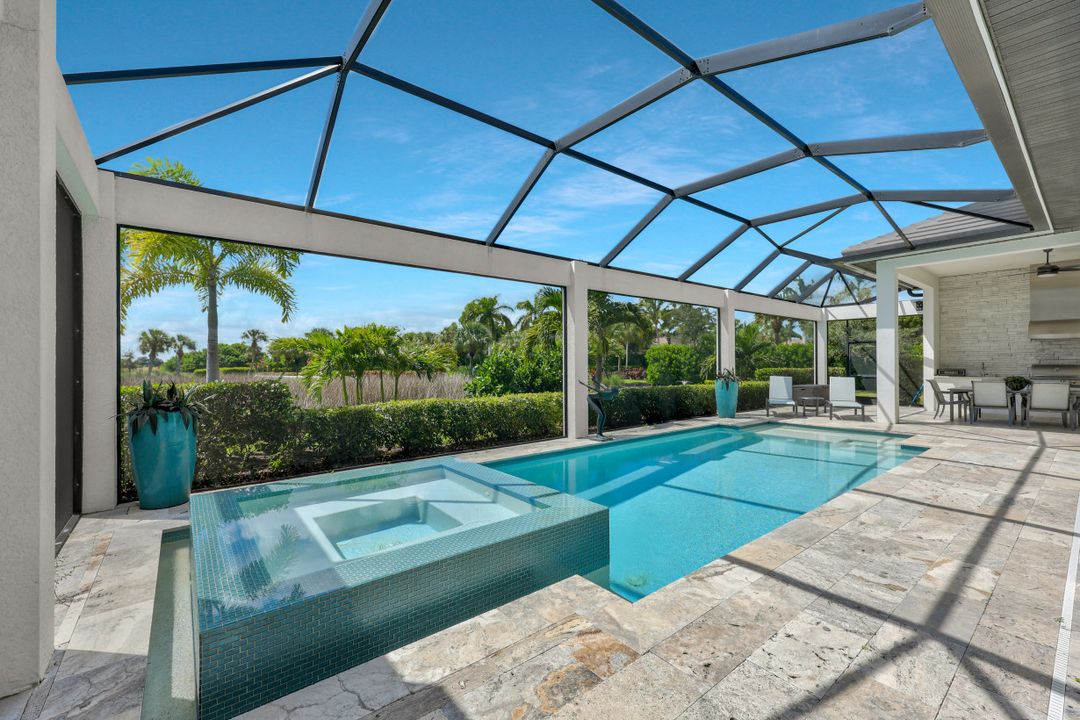 3126 Heather Glen Ct, Naples, FL 34114