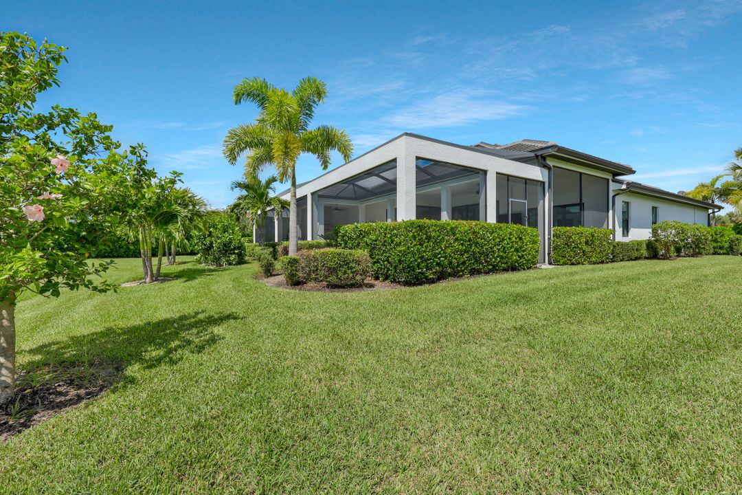 3126 Heather Glen Ct, Naples, FL 34114