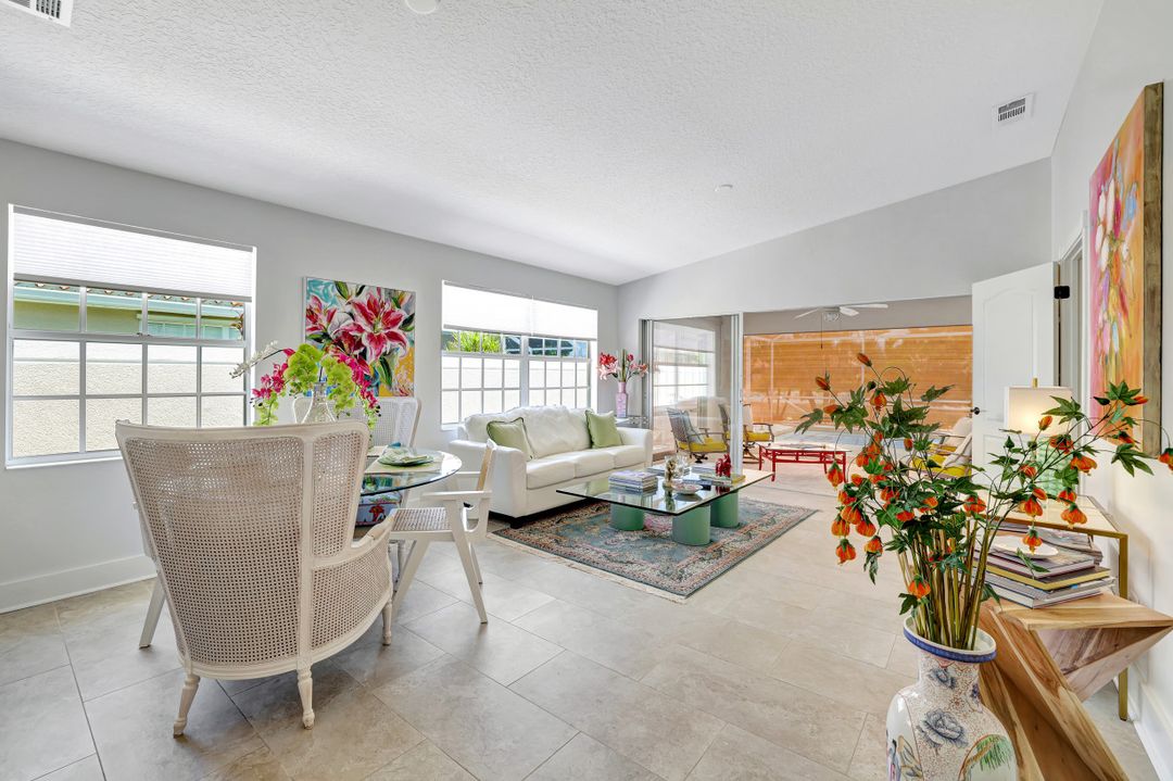 3128 Andorra Ct, Naples, FL 34109
