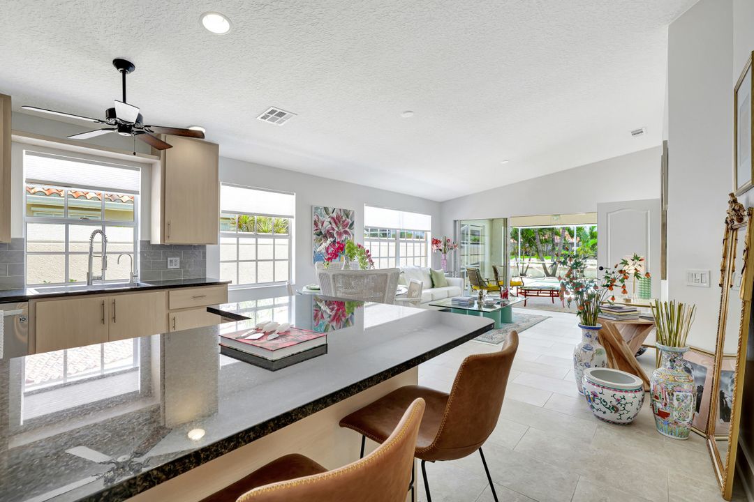 3128 Andorra Ct, Naples, FL 34109