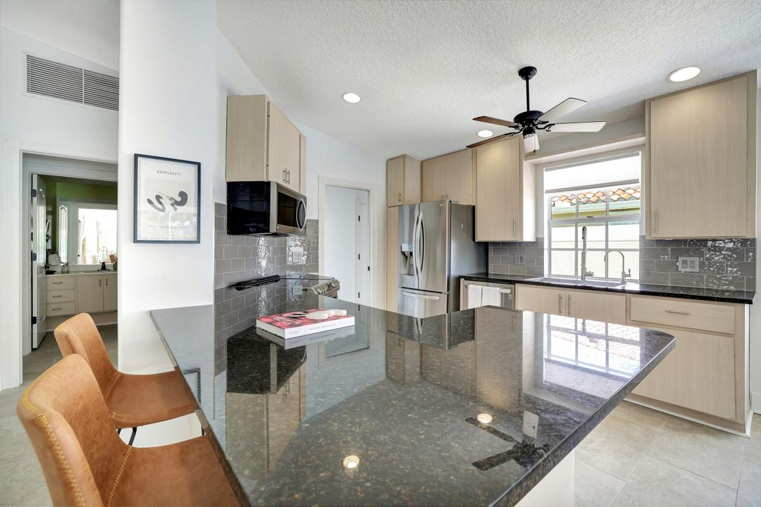 3128 Andorra Ct, Naples, FL 34109
