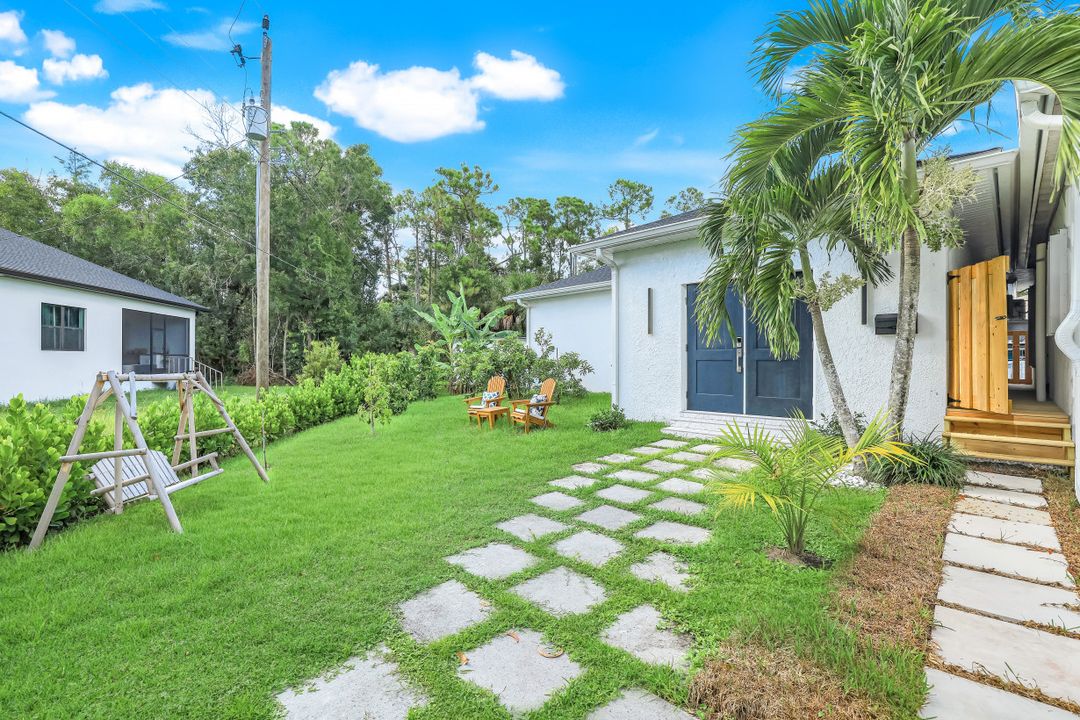 171 5th St, Naples, FL 34113