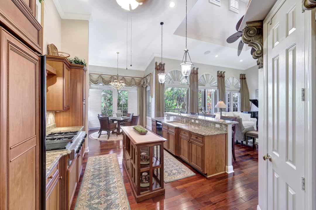 940 Sea Oats Ct, Marco Island, FL 34145