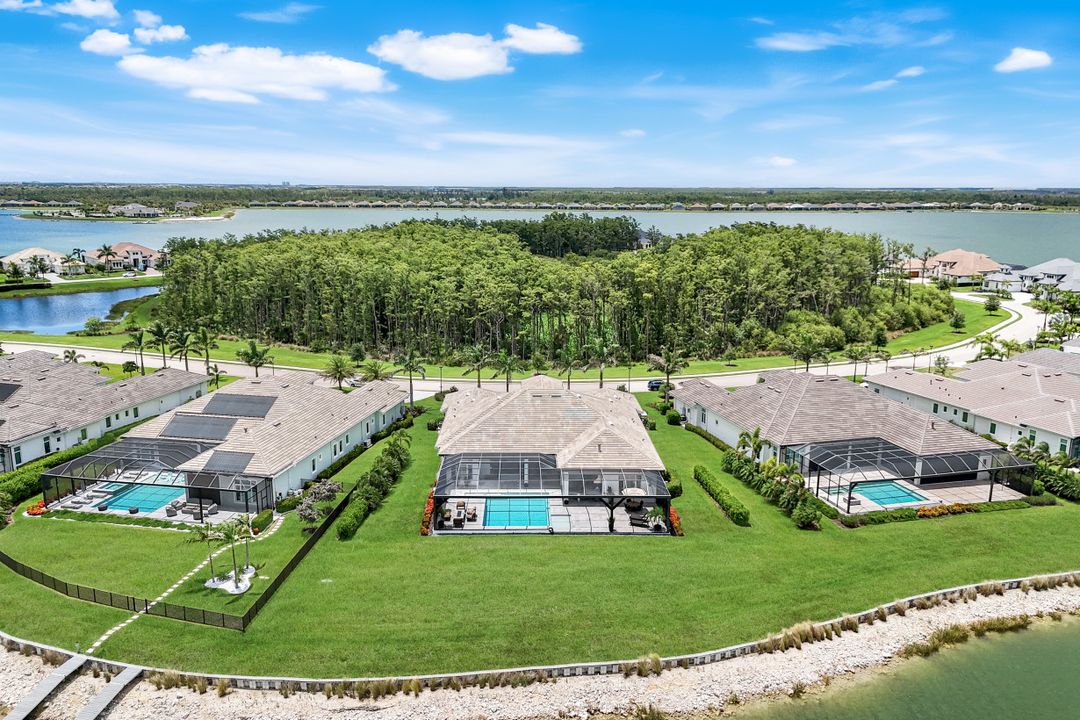 18250 Blue Eye Loop, Fort Myers, FL 33913