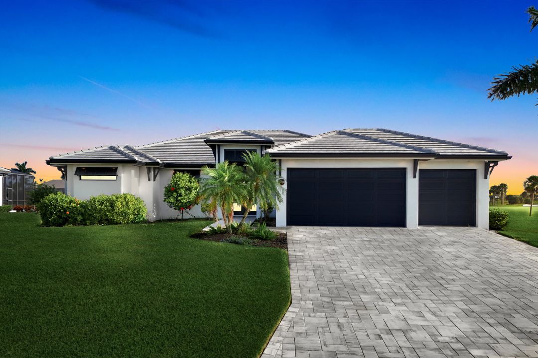 16802 Seasons Coast Dr, Bonita Springs, FL 34135