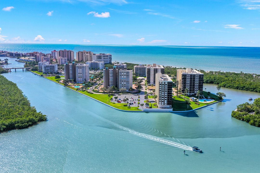 11 Bluebill Ave #1005, Naples, FL 34108