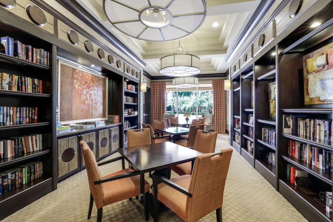 1050 Borghese Ln #1802, Naples, FL 34114