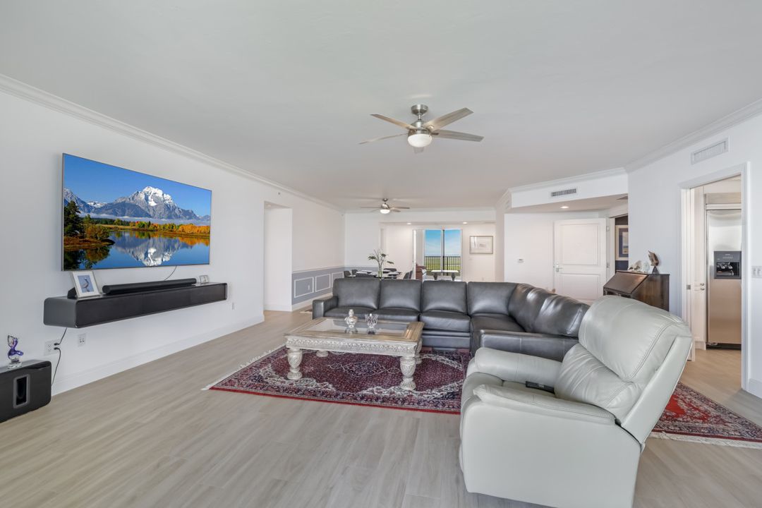 1050 Borghese Ln #1802, Naples, FL 34114