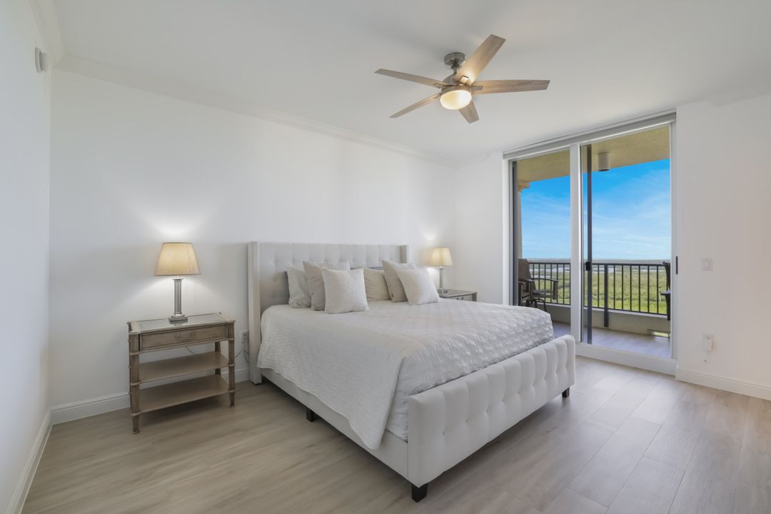 1050 Borghese Ln #1802, Naples, FL 34114