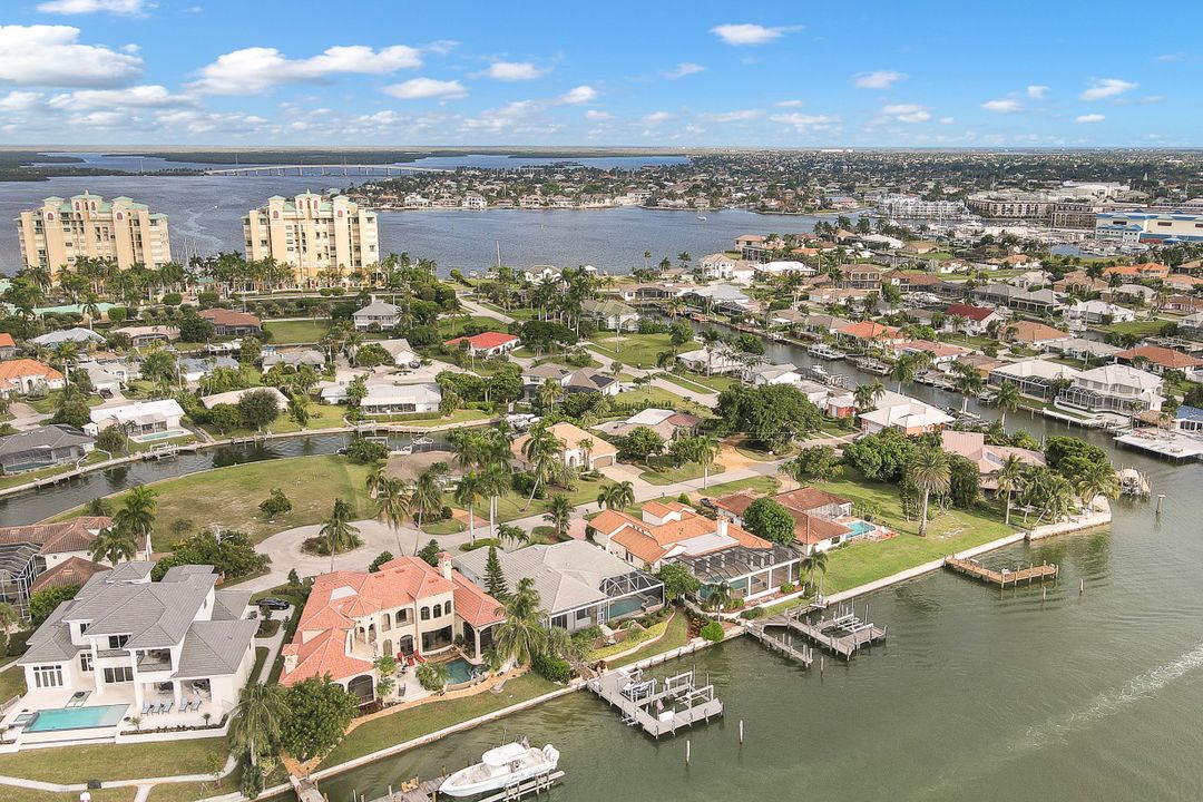 1076 Old Marco Ln, Marco Island, FL 34145