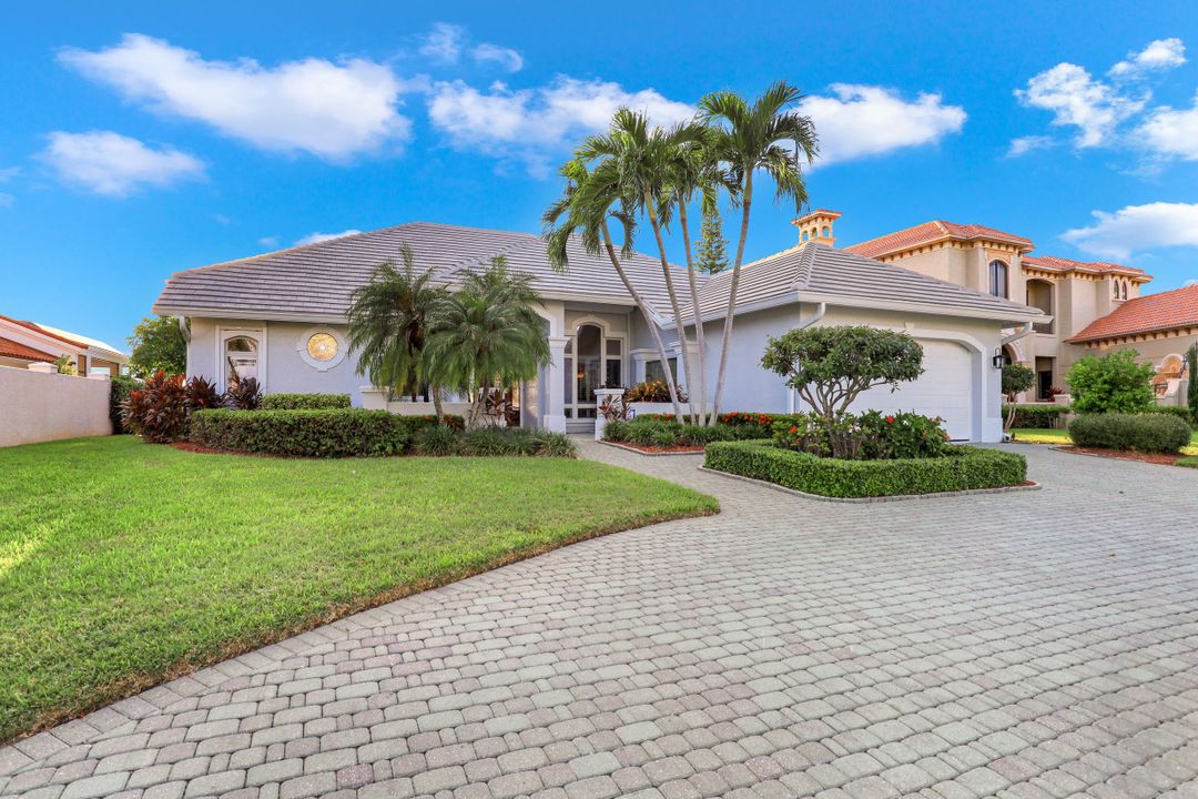 1076 Old Marco Ln, Marco Island, FL 34145