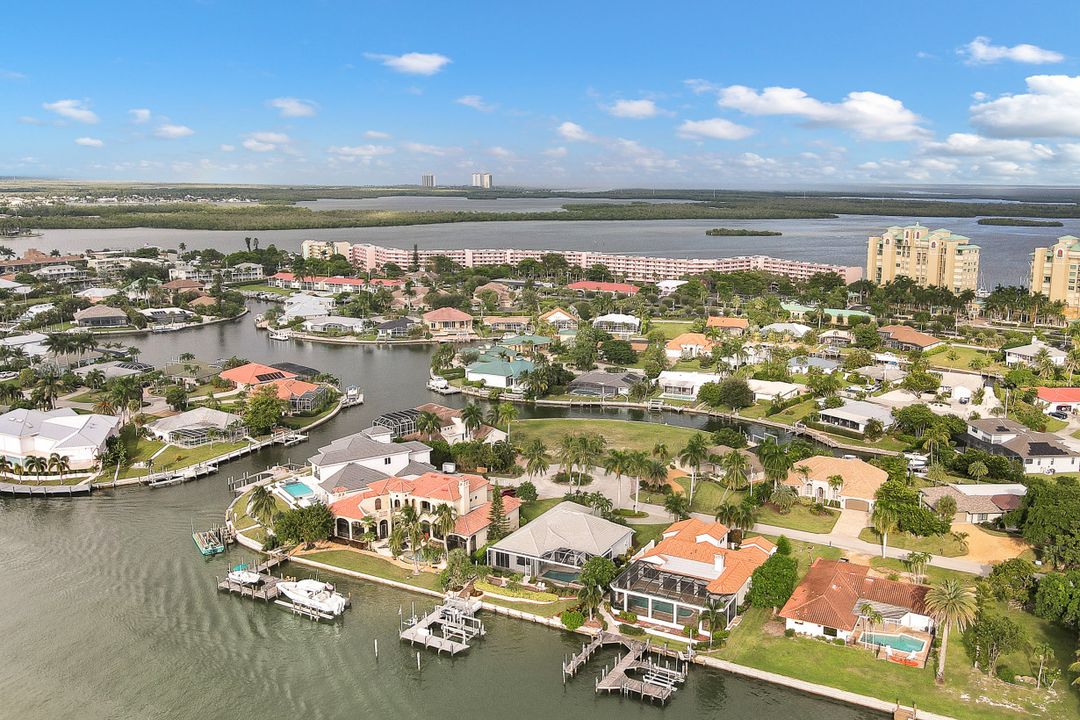 1076 Old Marco Ln, Marco Island, FL 34145