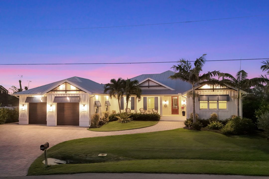 2195 Harbor Rd, Naples, FL 34104