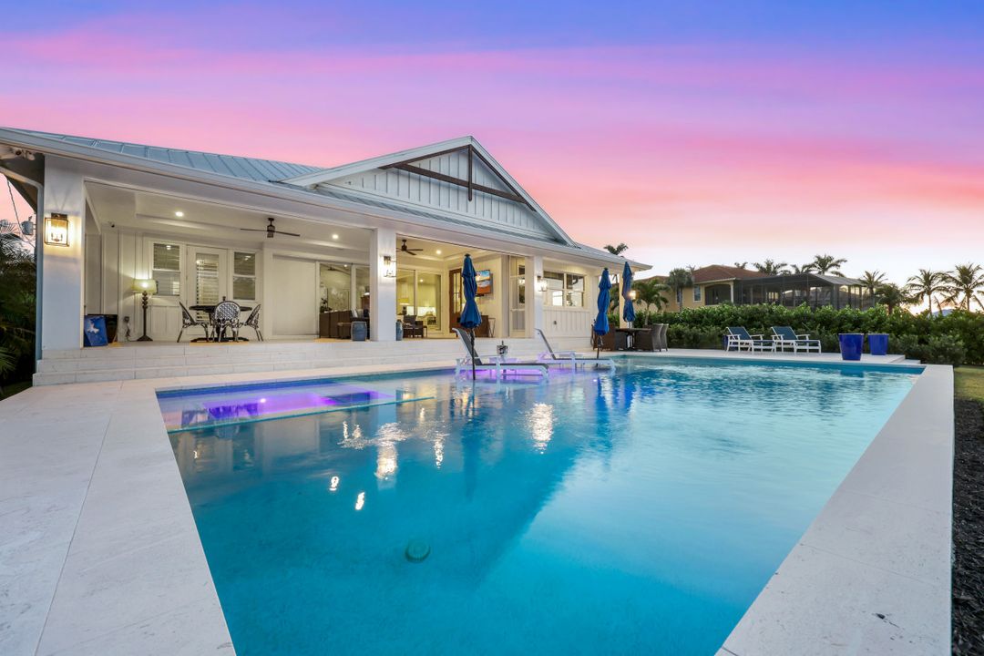 2195 Harbor Rd, Naples, FL 34104