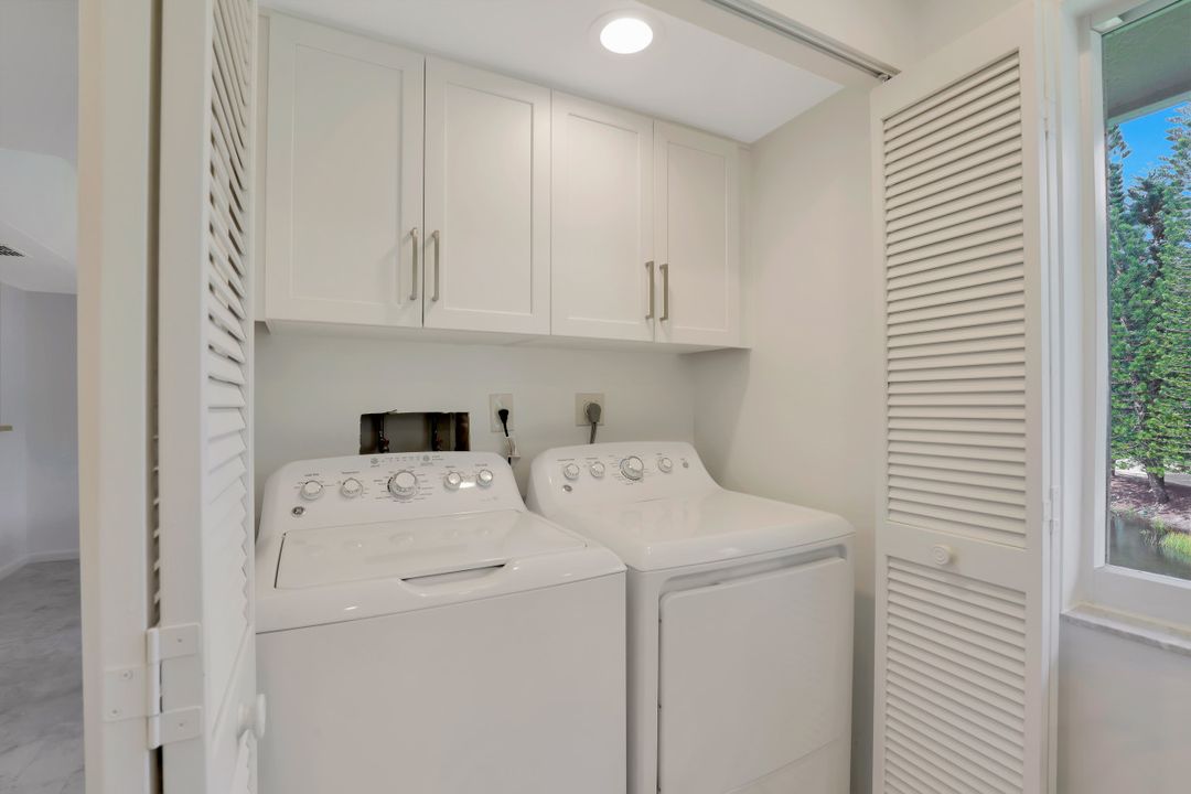 200 Albi Rd #4, Naples, FL 34112