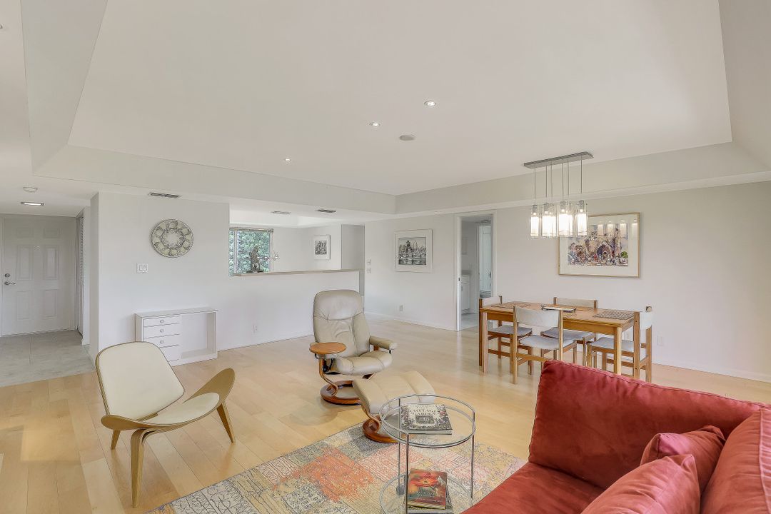 200 Albi Rd #4, Naples, FL 34112