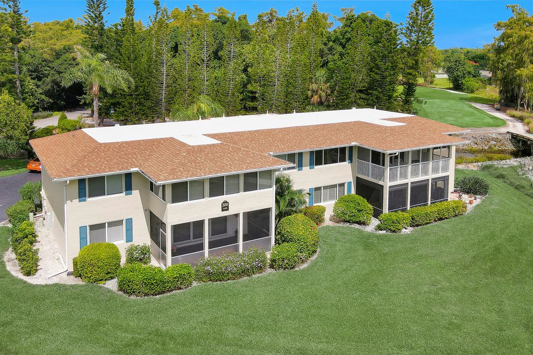 200 Albi Rd #4, Naples, FL 34112