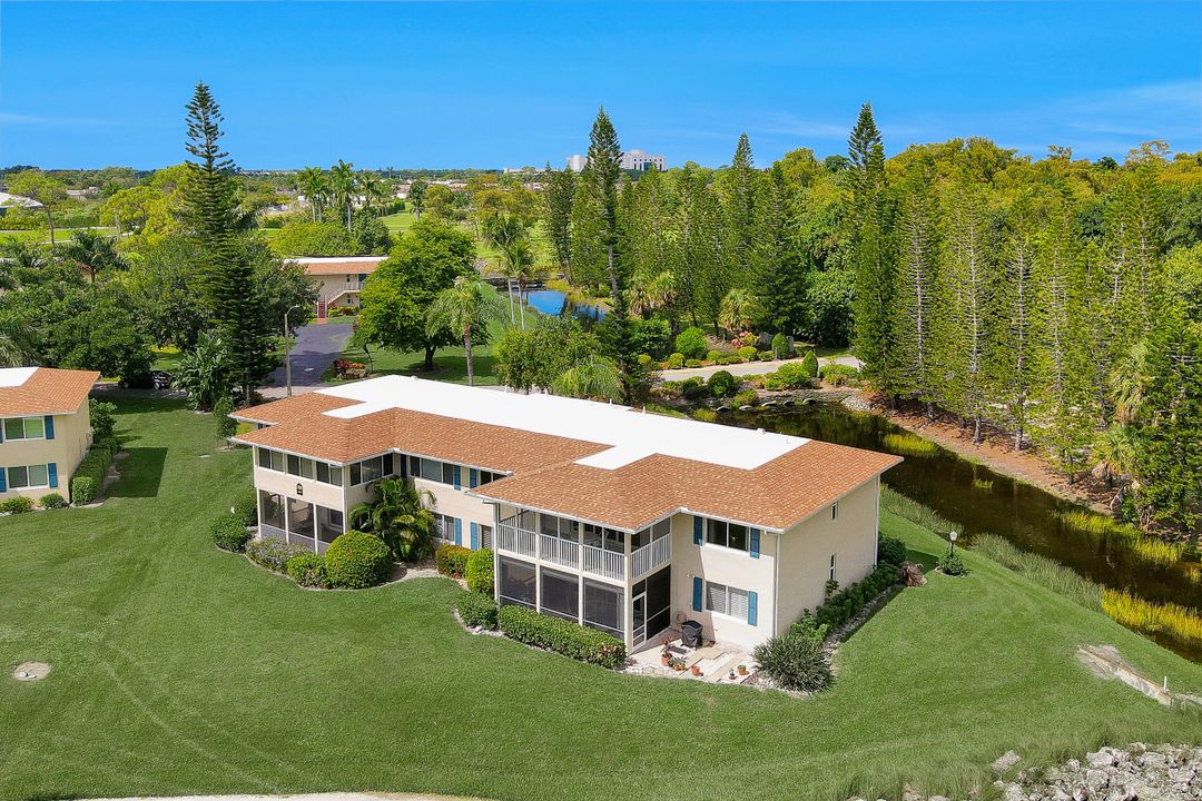 200 Albi Rd #4, Naples, FL 34112