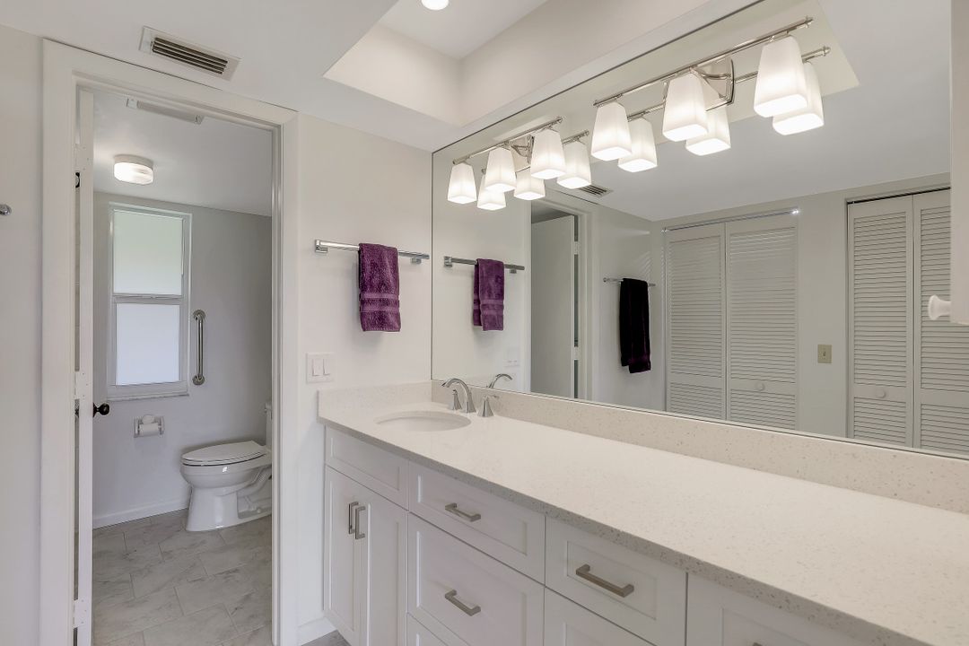 200 Albi Rd #4, Naples, FL 34112