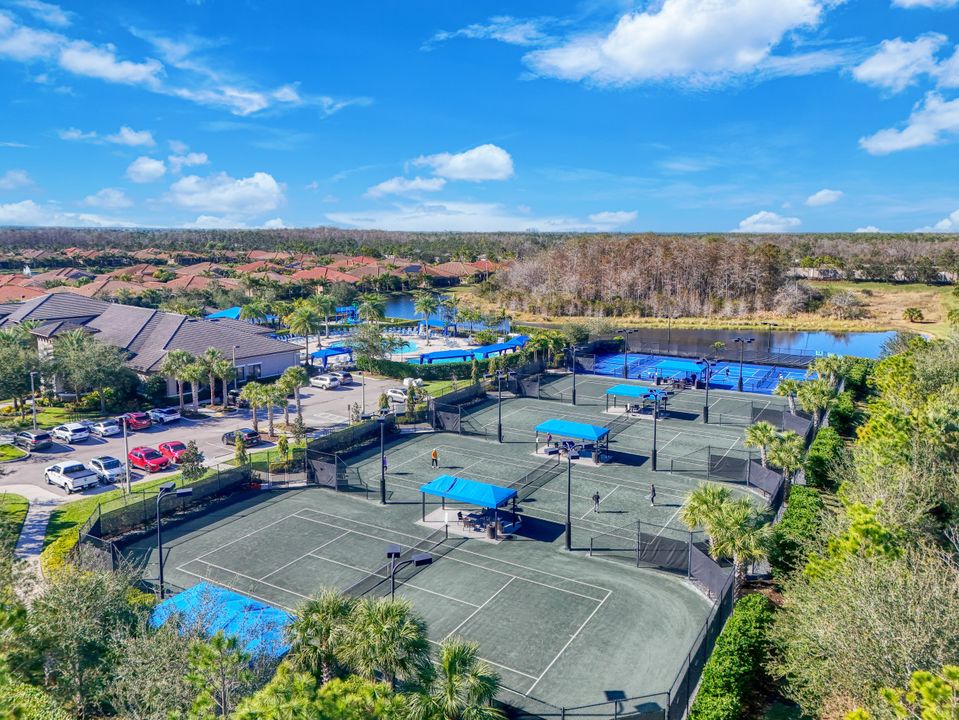 11727 Kati Falls Ln, Fort Myers, FL 33913