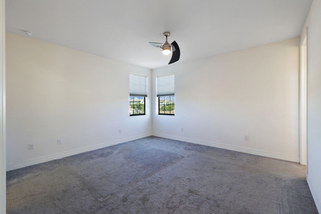 11727 Kati Falls Ln, Fort Myers, FL 33913