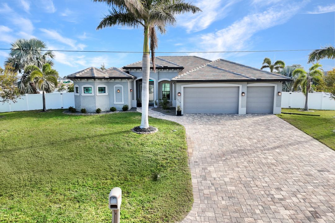 1219 NW 20th Pl, Cape Coral, FL 33993