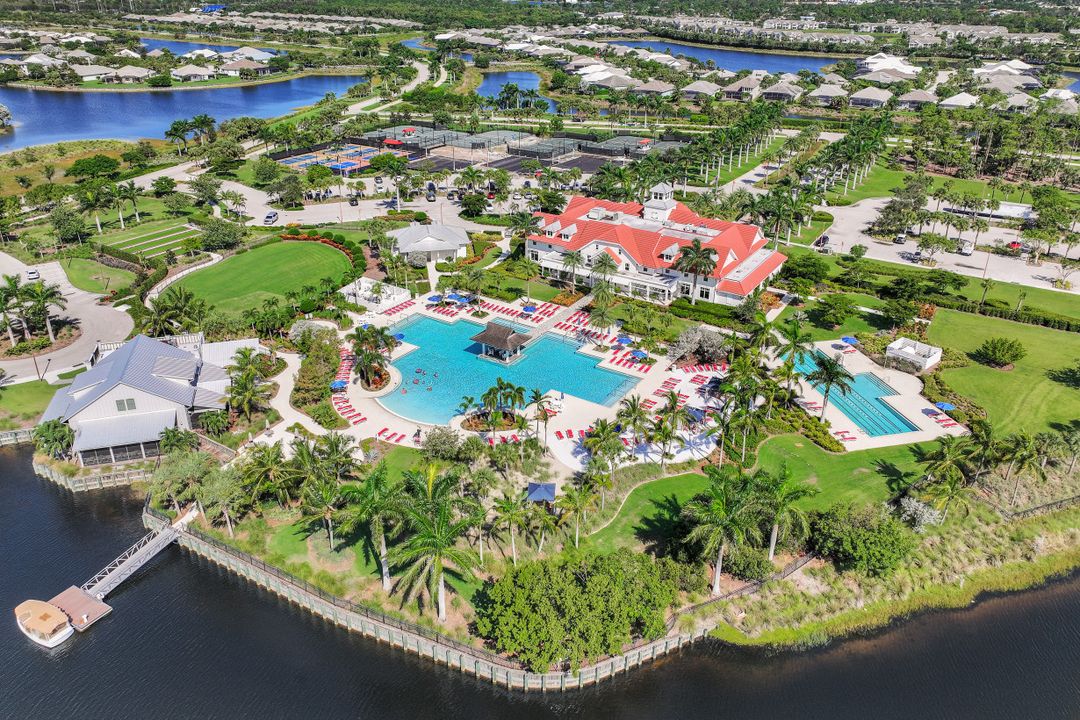 6927 Cay Ct, Naples, FL 34113