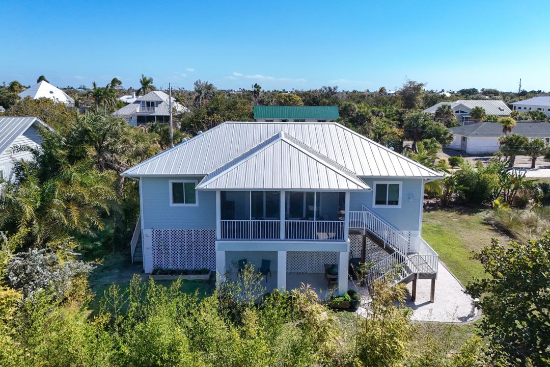 555 Piedmont Rd, Sanibel, FL 33957