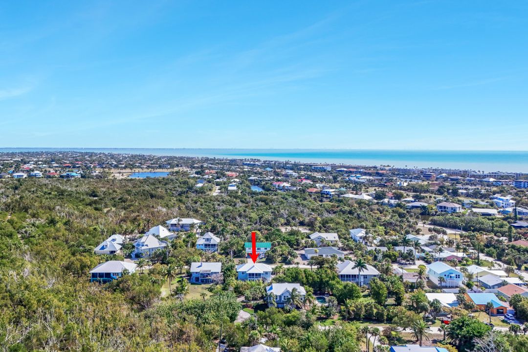 555 Piedmont Rd, Sanibel, FL 33957