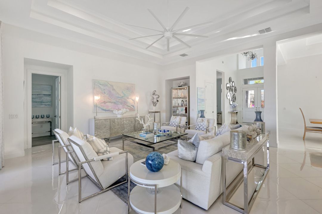 6245 Negril Isle Dr, Naples, FL 34113