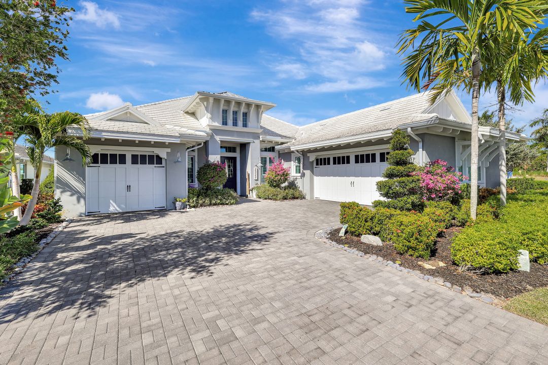 6245 Negril Isle Dr, Naples, FL 34113