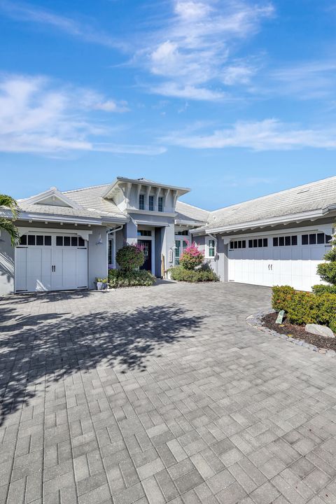 6245 Negril Isle Dr, Naples, FL 34113