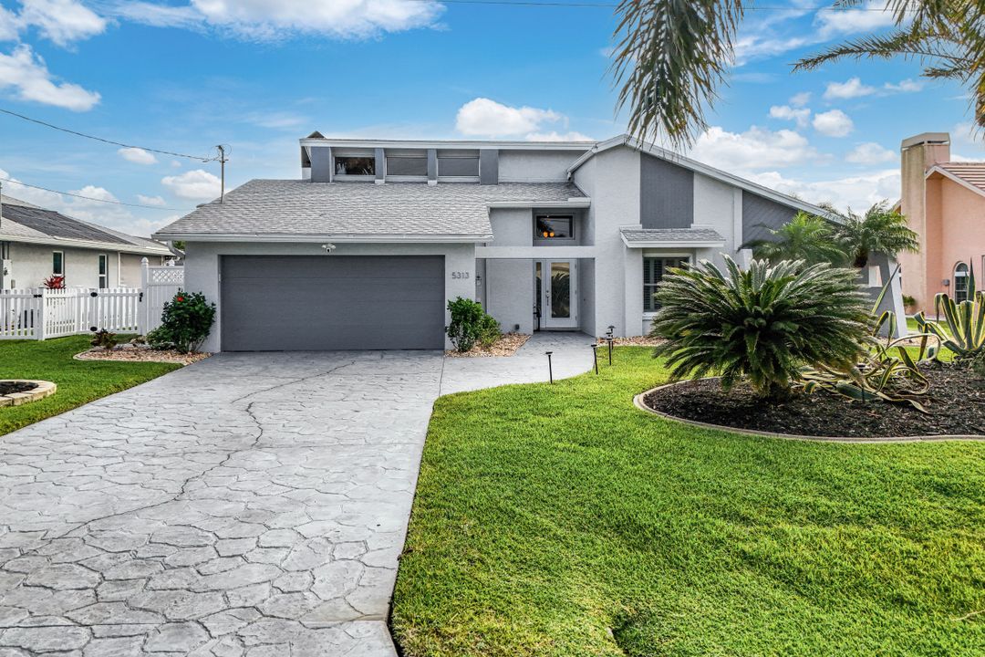 5313 SW 8th Ct, Cape Coral, FL 33914