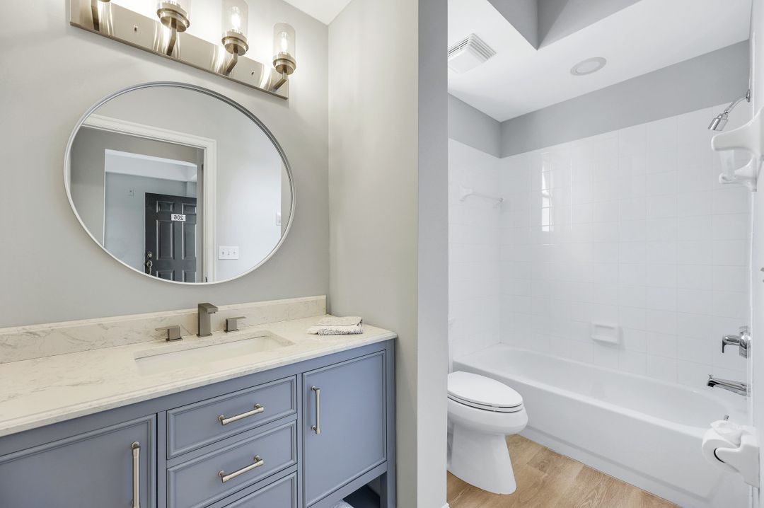 4640 Turnberry Lake Dr #206, Estero, FL 33928