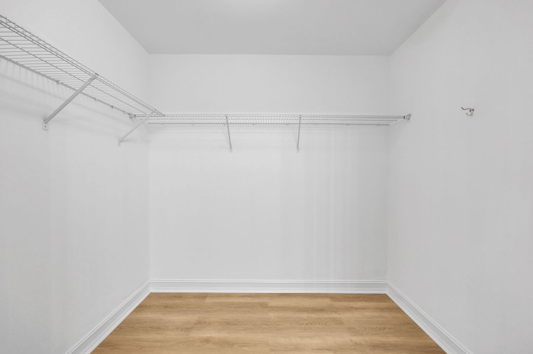 4640 Turnberry Lake Dr #206, Estero, FL 33928