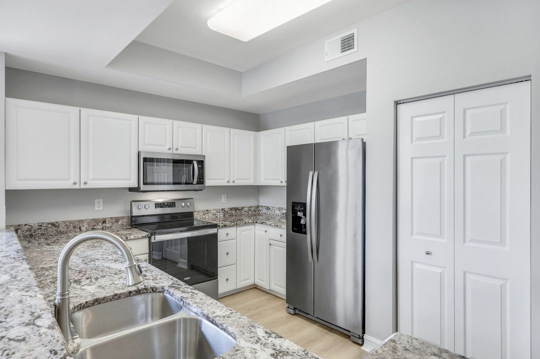 4640 Turnberry Lake Dr #206, Estero, FL 33928