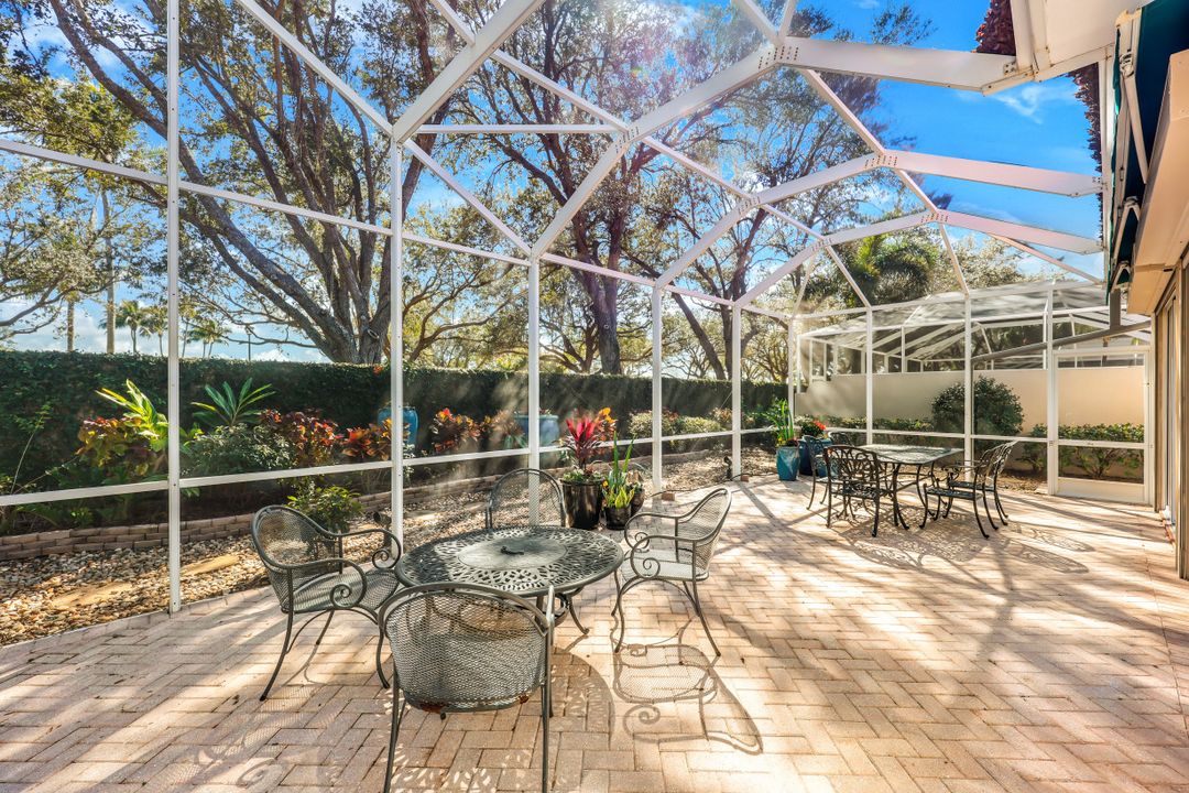 5972 Via Bella Ct, Naples, FL 34109