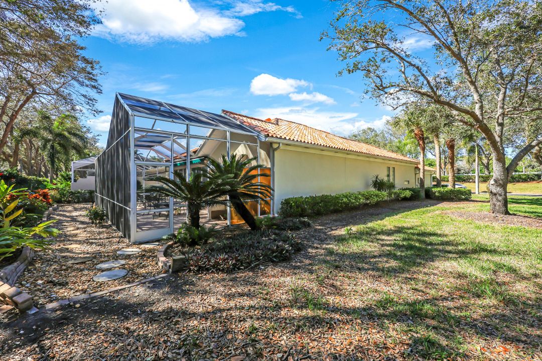 5972 Via Bella Ct, Naples, FL 34109