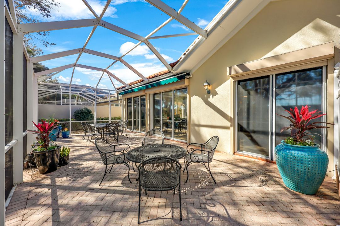 5972 Via Bella Ct, Naples, FL 34109