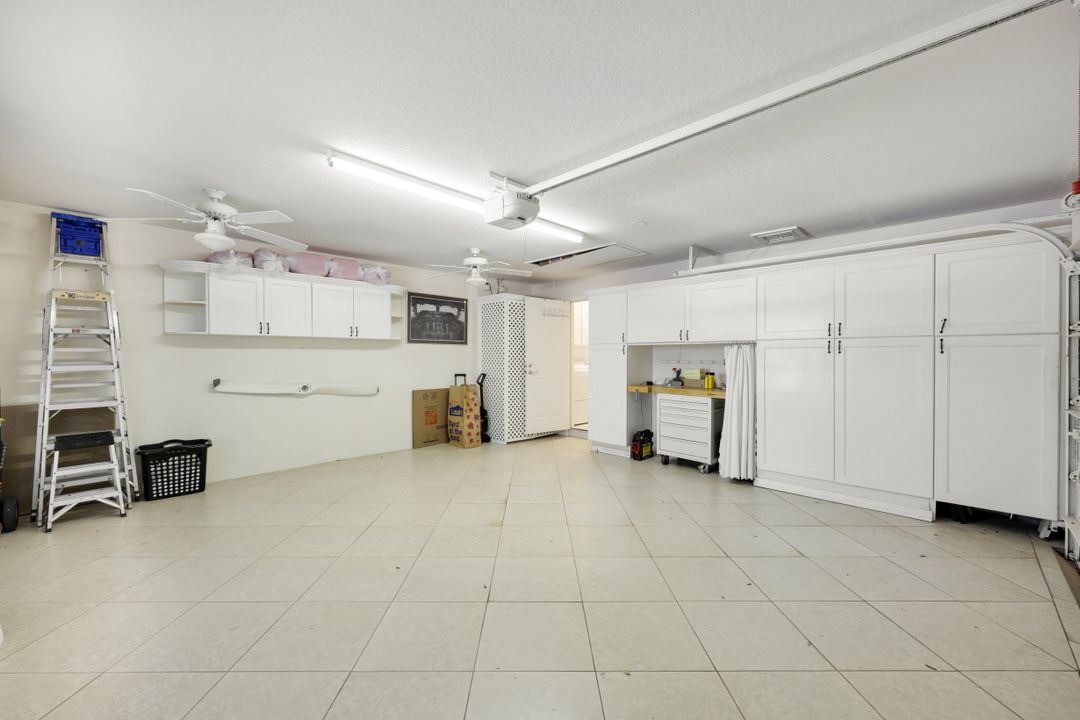 5972 Via Bella Ct, Naples, FL 34109