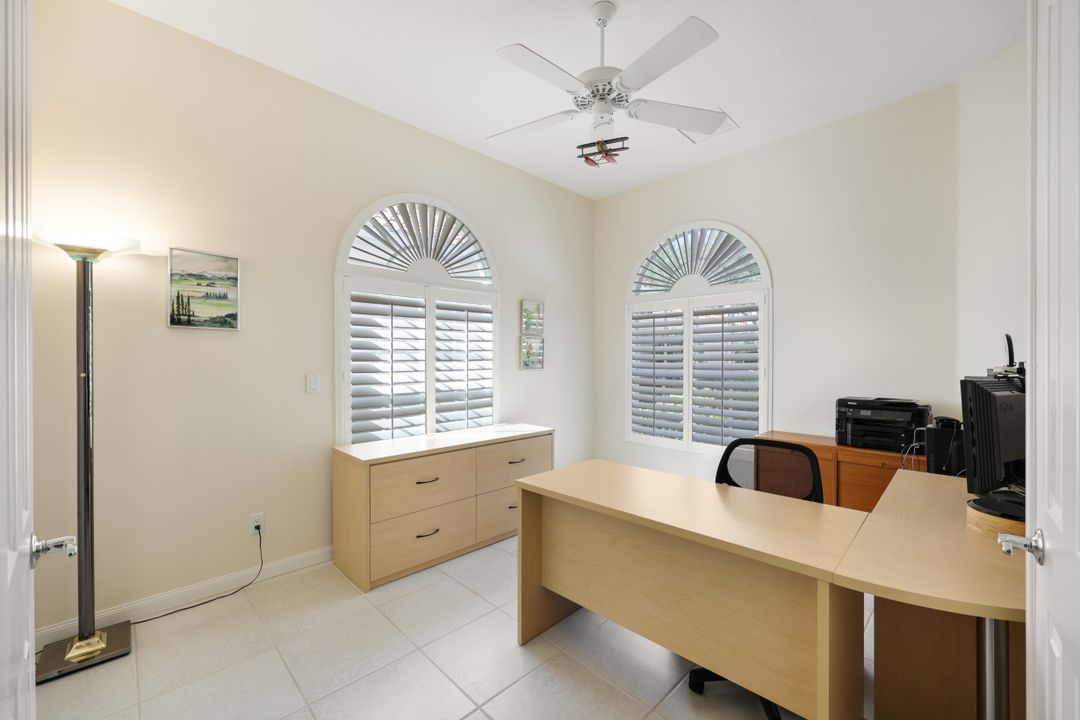 5972 Via Bella Ct, Naples, FL 34109