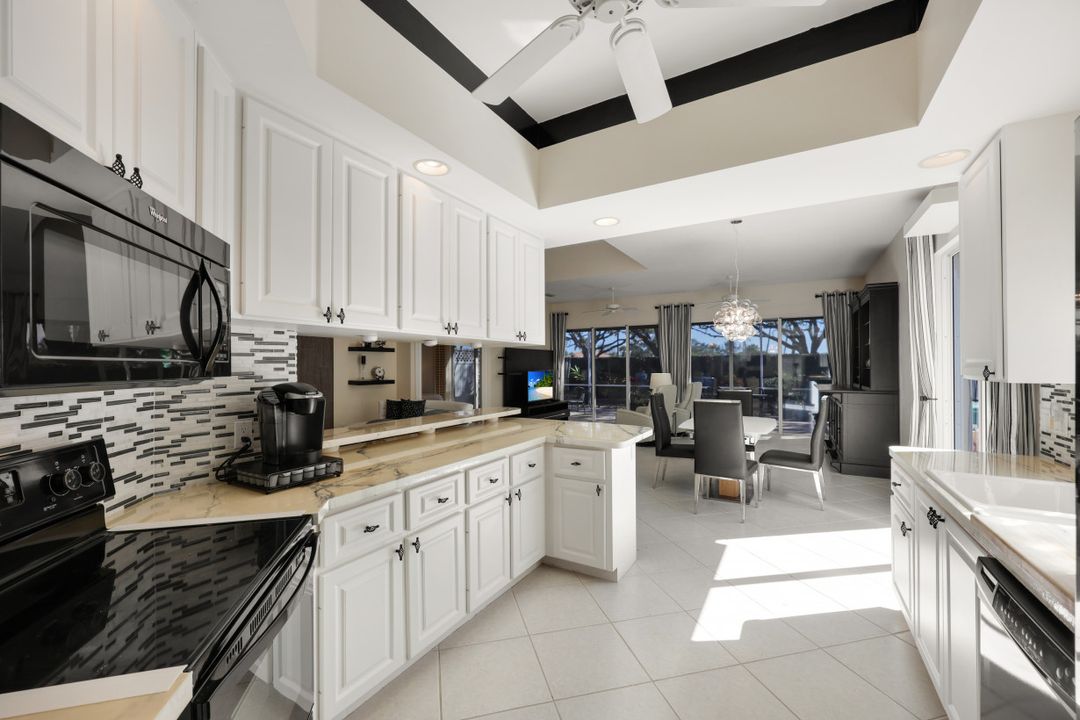5972 Via Bella Ct, Naples, FL 34109