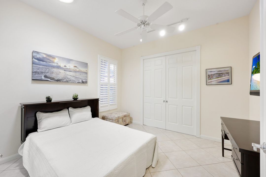 5972 Via Bella Ct, Naples, FL 34109