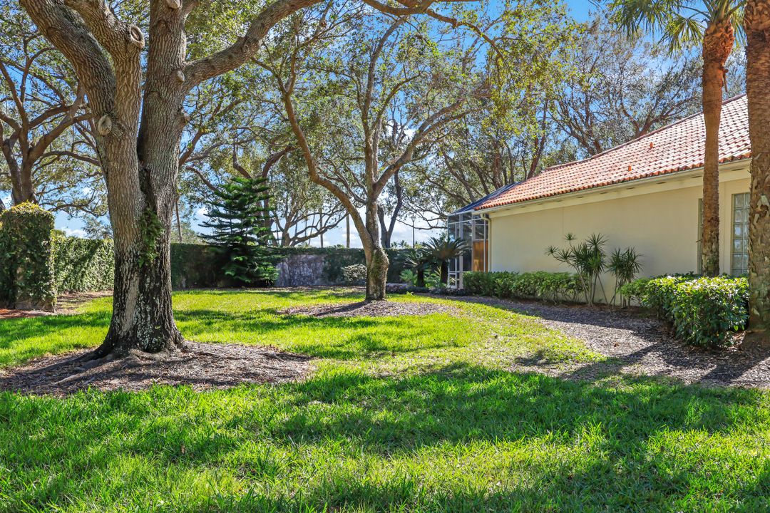 5972 Via Bella Ct, Naples, FL 34109