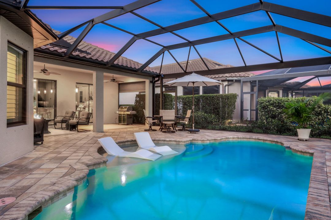 9368 Terresina Dr, Naples, FL 34119