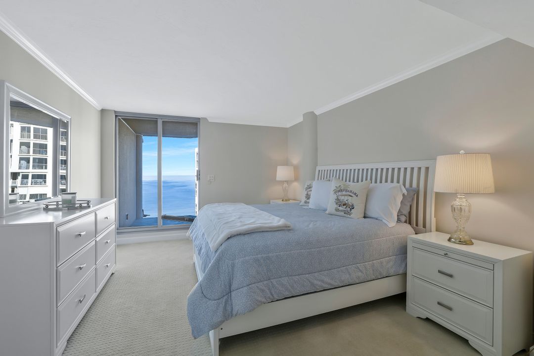 4041 Gulf Shore Blvd N #1403, Naples, FL 34103