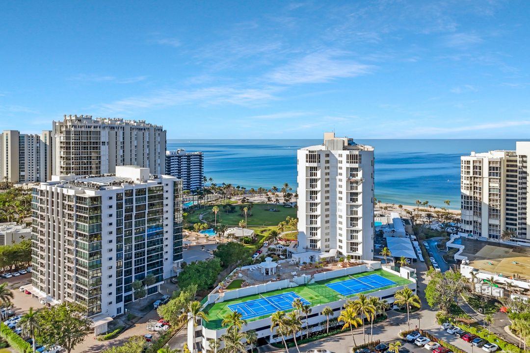 4041 Gulf Shore Blvd N #1403, Naples, FL 34103