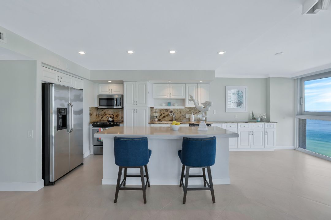 4041 Gulf Shore Blvd N #1403, Naples, FL 34103